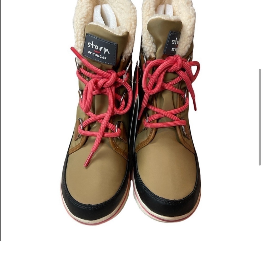 Cougar Storm Tan and Black Boots